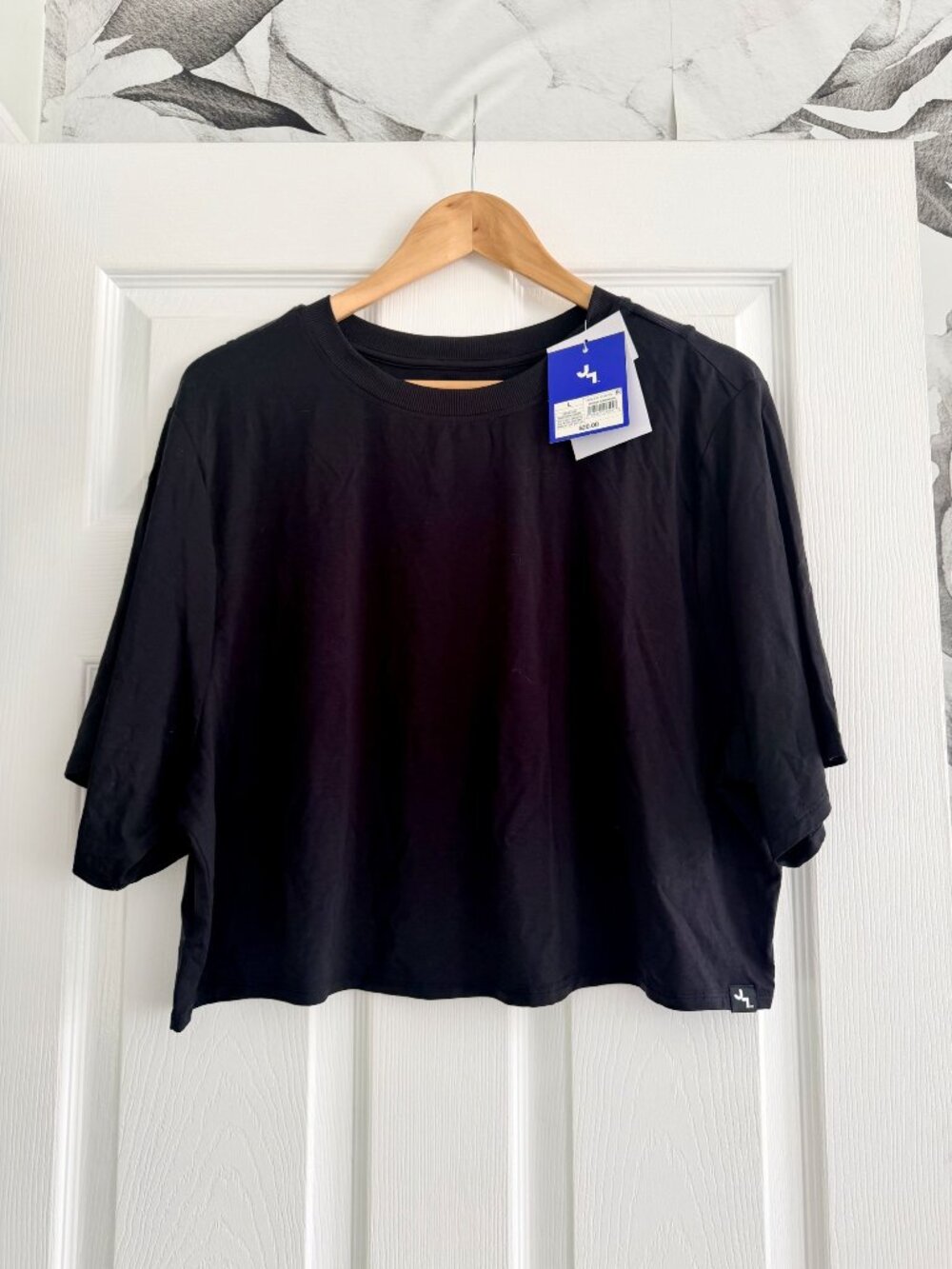 JoyLab Black Onyx Oversized Boxy Cropped Tee Size L NWT